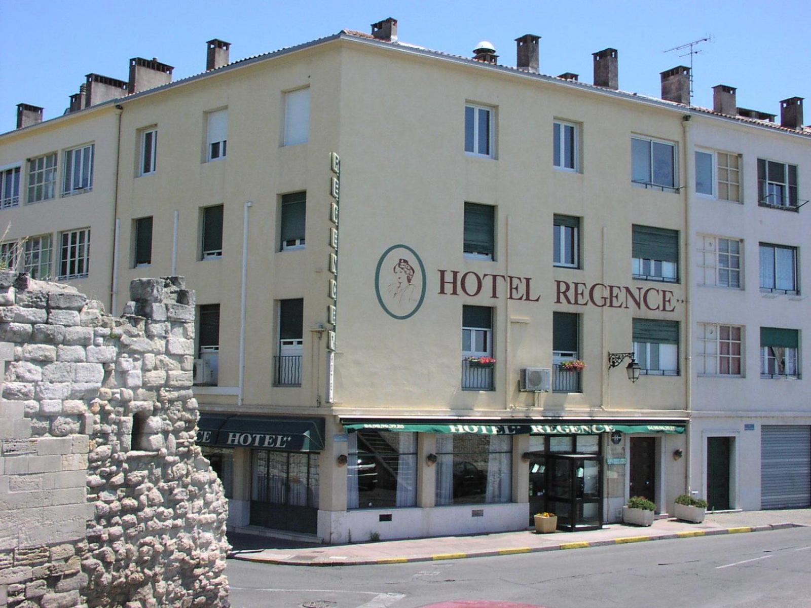 Le Regence Hotel Arles Exterior photo