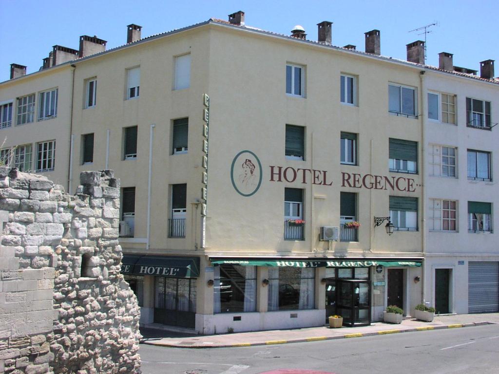 Le Regence Hotel Arles Exterior photo